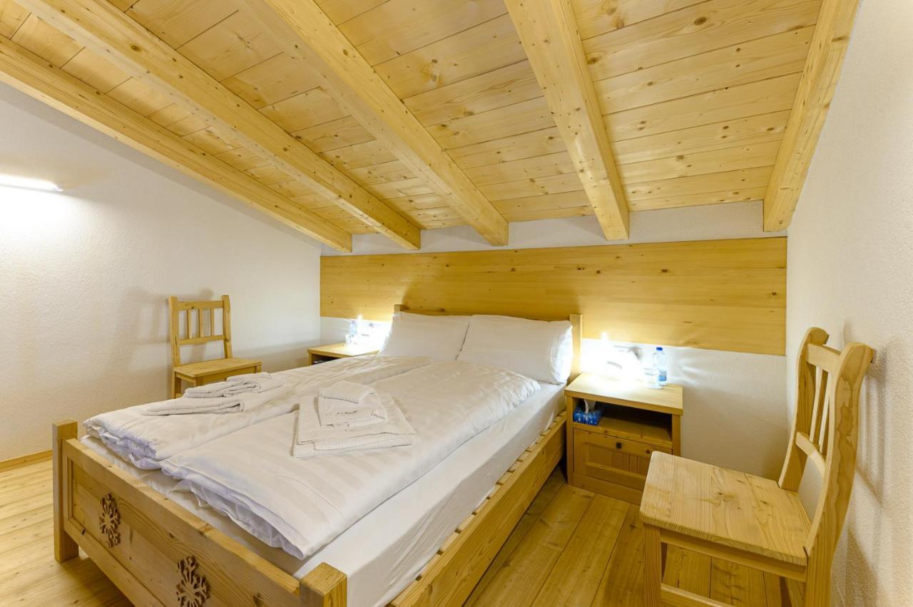 Hotel Centrale Poschiavo Buitenkant foto