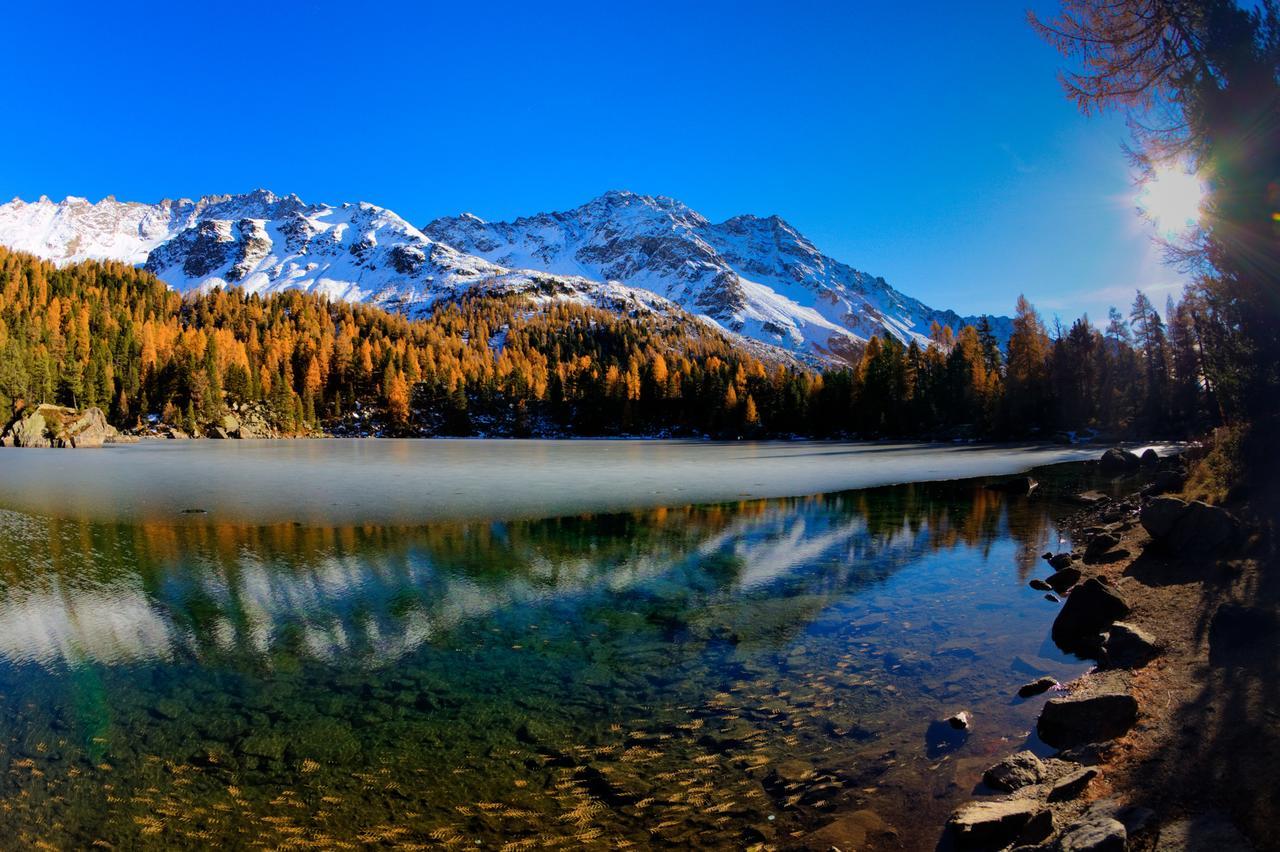 Hotel Centrale Poschiavo Buitenkant foto